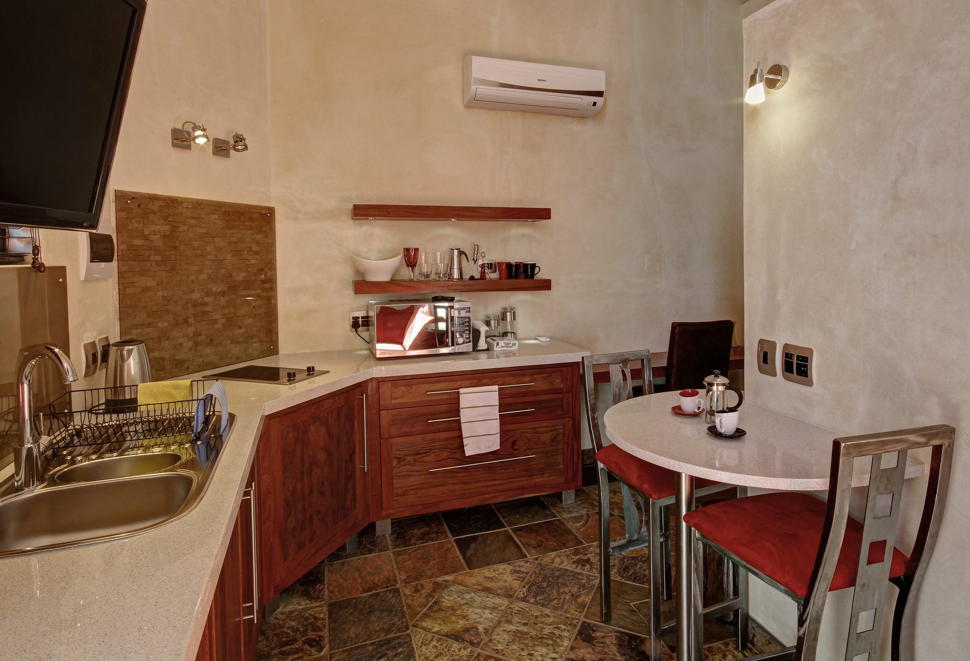 Hartmann Suites Serviced Self-Catering Apartments Windhoek Buitenkant foto